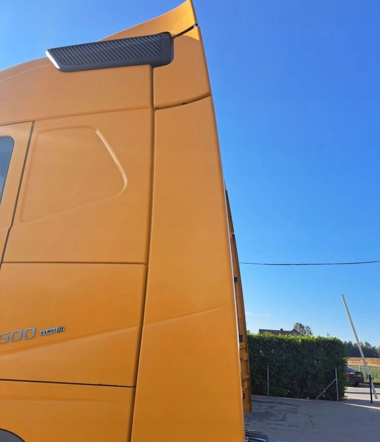 Volvo Y OWIEWKI KABINY KOMPLET FH 4 EURO 6 GLOBETROTTER Volvo FH4 Euro 6 Globetrotter - Aerodinâmica/ Aerofólio por Camião: foto 3 Volvo Y OWIEWKI KABINY KOMPLET FH 4 EURO 6 GLOBETROTTER Volvo FH4 Euro 6 Globetrotter - Aerodinâmica/ Aerofólio por Camião: foto 3