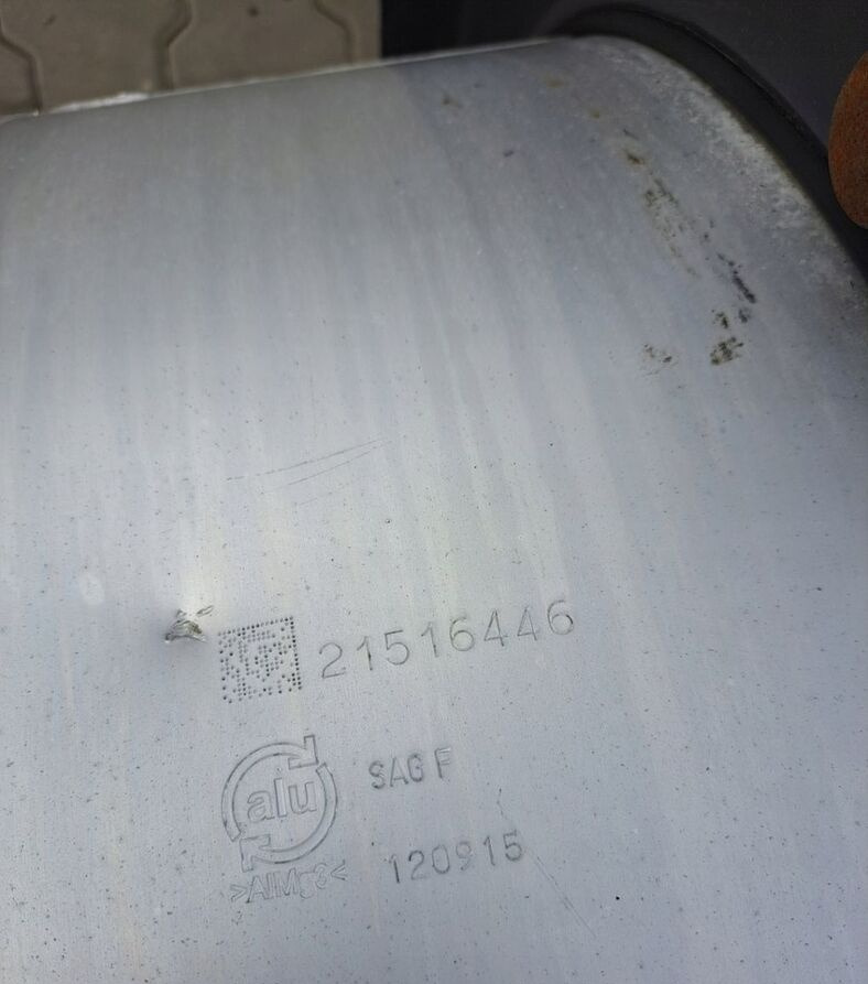 Volvo ZBIORNIK PALIWA RENAULT GAMA RANGE T 90/70/70 365L 1 - Tanque de combustível por Camião: foto 5 Volvo ZBIORNIK PALIWA RENAULT GAMA RANGE T 90/70/70 365L 1 - Tanque de combustível por Camião: foto 5