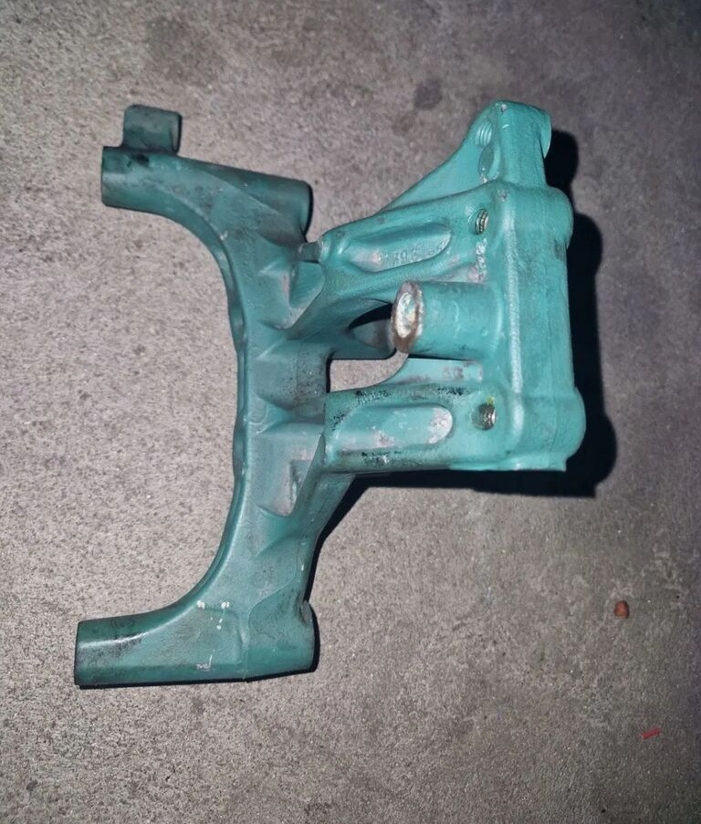 WSPORNIK ŁAPA MOCOWANIE PODSTAWA VOLVO FH 16 D16K 21938087 Volvo FH 16 D16K 21938087 Volvo VOLVO FH 16 D16K 21938087 - Carroceria e exterior por Camião: foto 1 WSPORNIK ŁAPA MOCOWANIE PODSTAWA VOLVO FH 16 D16K 21938087 Volvo FH 16 D16K 21938087 Volvo VOLVO FH 16 D16K 21938087 - Carroceria e exterior por Camião: foto 1