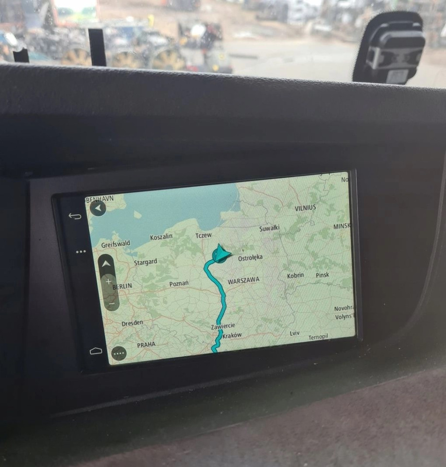 WYŚWIETLACZ PANEL RADIA NAWIGACJI VOLVO FH 4 FH 16 EURO 6 23160213 - P01 - Painel de instrumentos: foto 5 WYŚWIETLACZ PANEL RADIA NAWIGACJI VOLVO FH 4 FH 16 EURO 6 23160213 - P01 - Painel de instrumentos: foto 5