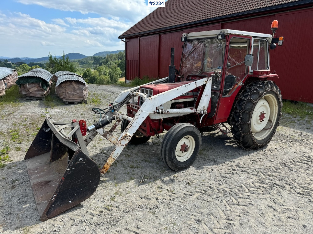 1973 International Harvester 454 w/front loader. - Trator: foto 2 1973 International Harvester 454 w/front loader. - Trator: foto 2