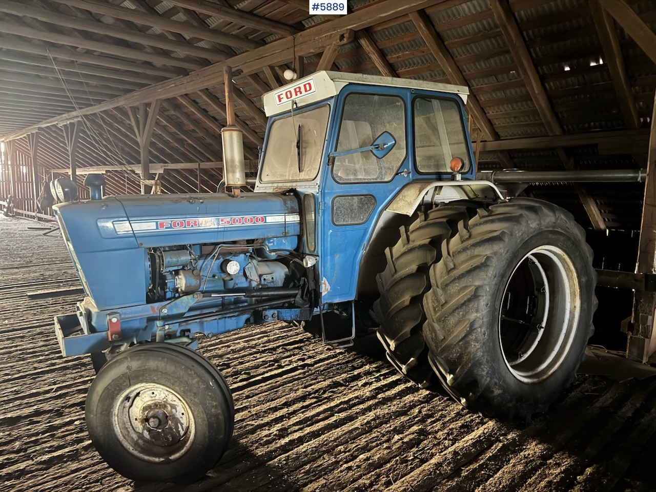 1975 Ford 5000 w/ Twin Wheels - Trator: foto 2 1975 Ford 5000 w/ Twin Wheels - Trator: foto 2