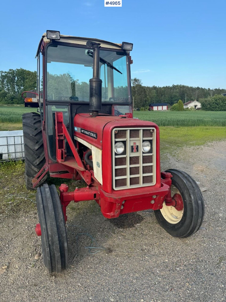 1977 International 454 4x2. Rep object. - Trator: foto 2 1977 International 454 4x2. Rep object. - Trator: foto 2