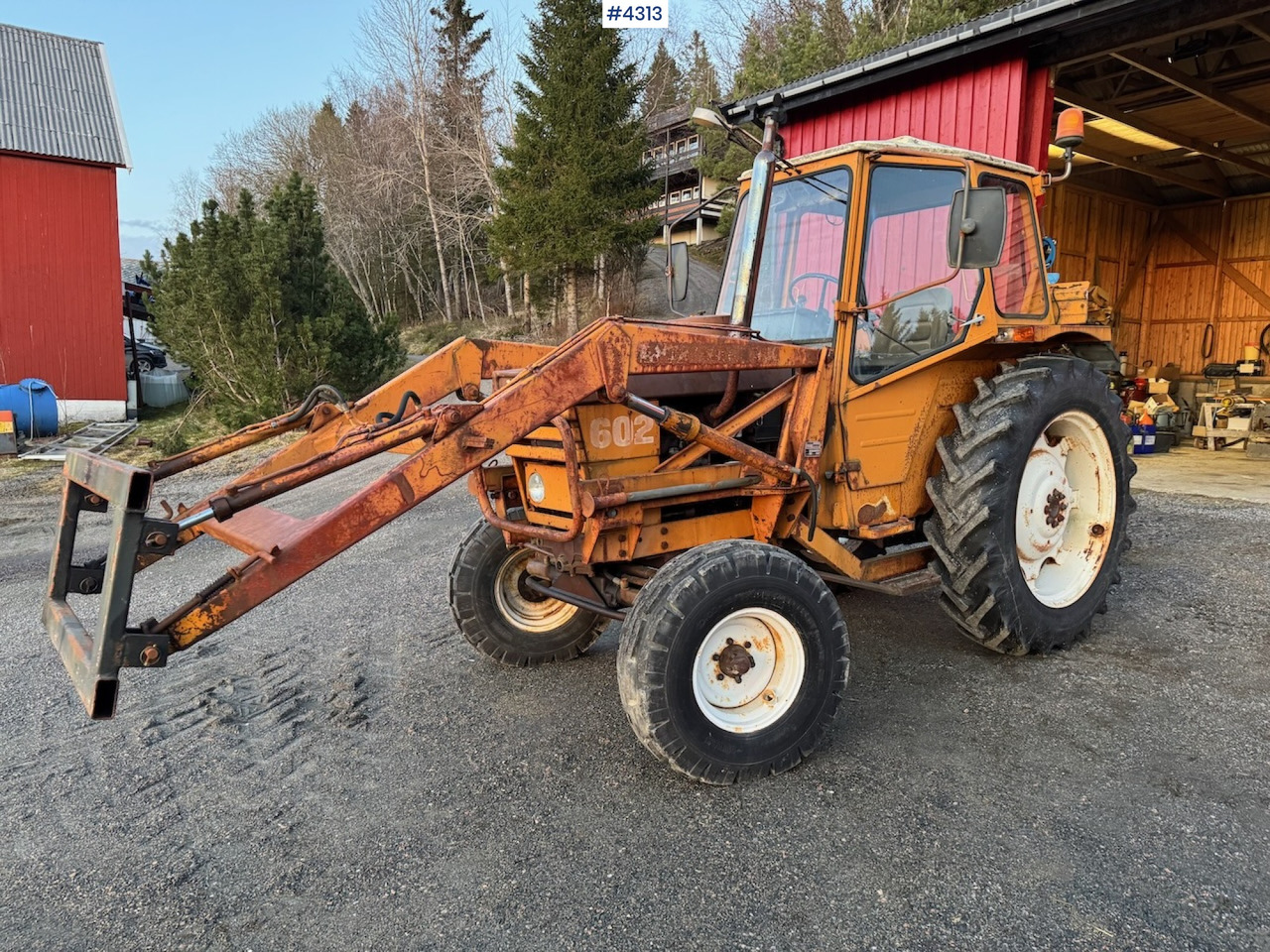 1980 Valmet 602 m/ frontlaster - Trator: foto 1 1980 Valmet 602 m/ frontlaster - Trator: foto 1