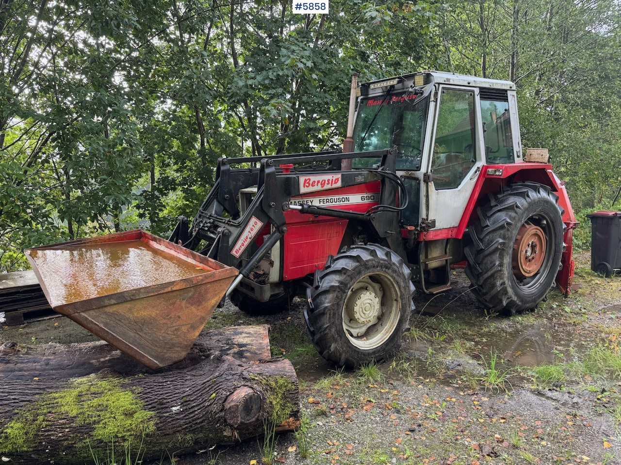 1983 Massey Ferguson 690 with front loader - Trator: foto 1 1983 Massey Ferguson 690 with front loader - Trator: foto 1