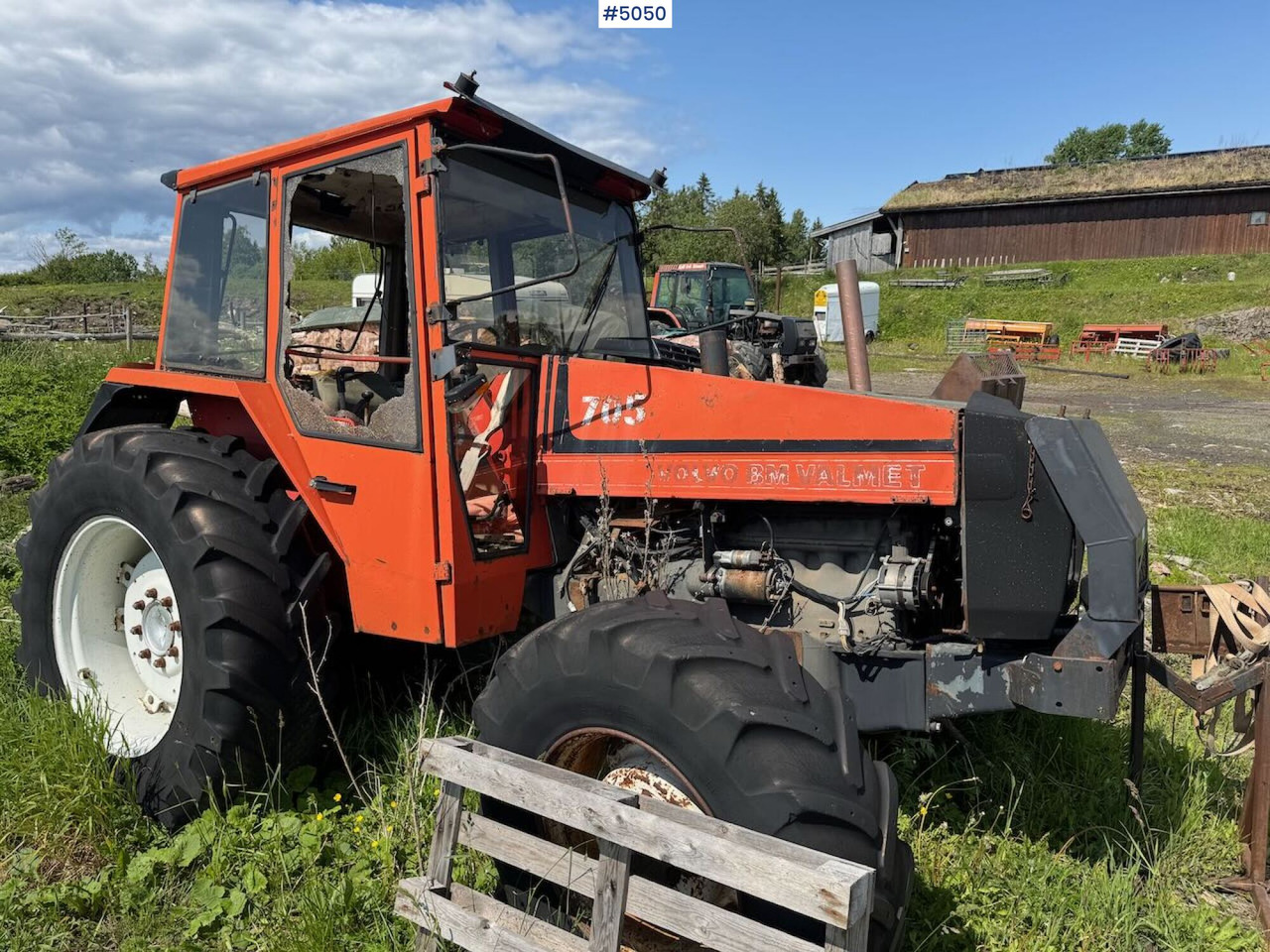 1985 Valmet 705 Turbo rep. Object - Trator: foto 4 1985 Valmet 705 Turbo rep. Object - Trator: foto 4