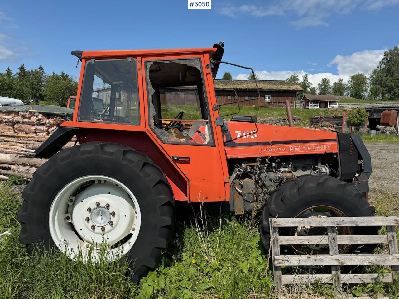 1985 Valmet 705 Turbo rep. Object - Trator: foto 1 1985 Valmet 705 Turbo rep. Object - Trator: foto 1