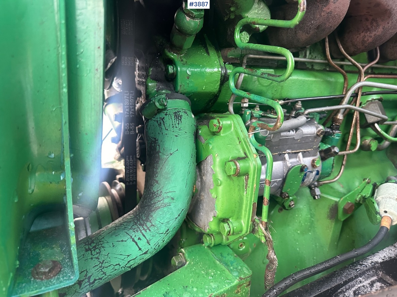 Leasing de  1987 John Deere Power Synchron 2450 4x4 w/ Quicke 4300 front loader, snow blower and gravel bucket. WATCH VIDEO. 1987 John Deere Power Synchron 2450 4x4 w/ Quicke 4300 front loader, snow blower and gravel bucket. WATCH VIDEO.: foto 27