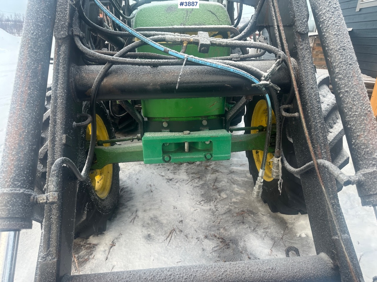 Leasing de  1987 John Deere Power Synchron 2450 4x4 w/ Quicke 4300 front loader, snow blower and gravel bucket. WATCH VIDEO. 1987 John Deere Power Synchron 2450 4x4 w/ Quicke 4300 front loader, snow blower and gravel bucket. WATCH VIDEO.: foto 15