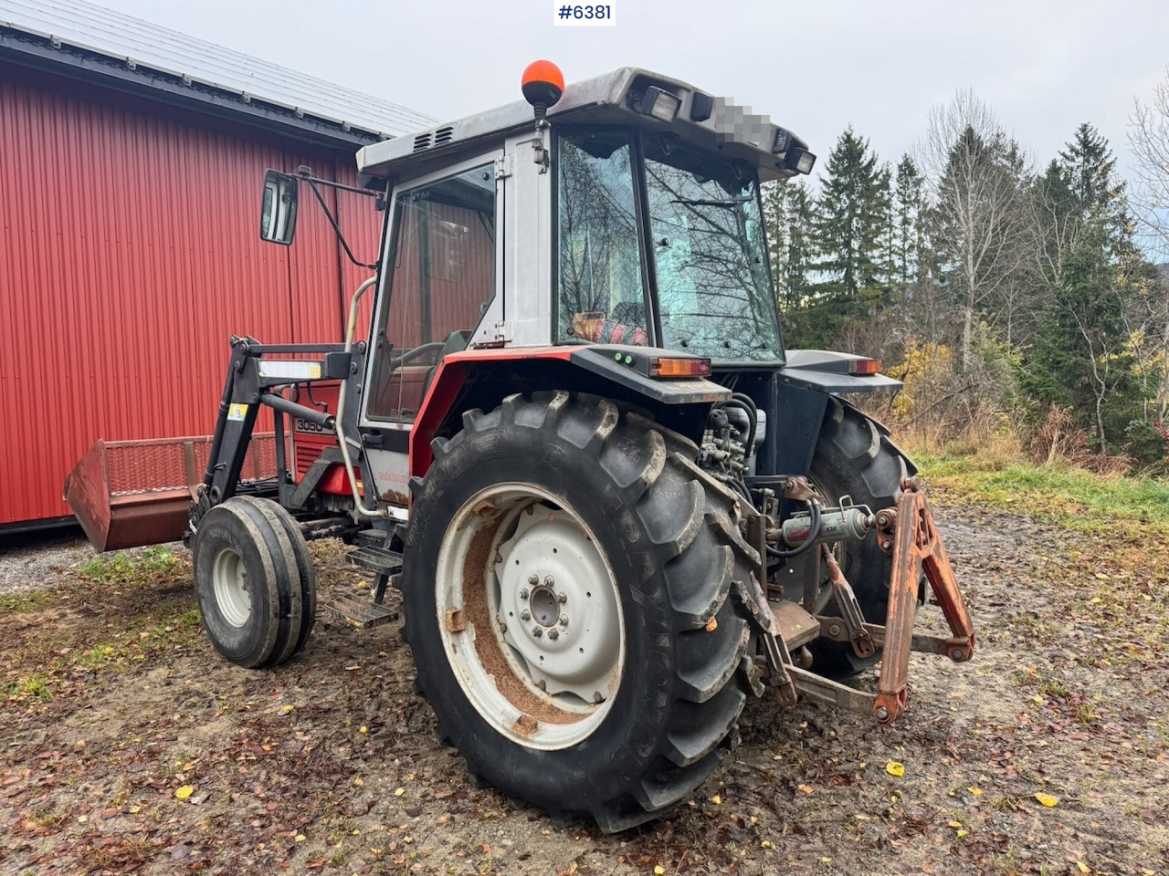 1987 Massey Ferguson 3050 w/ Front loader and twin wheels. - Trator: foto 3 1987 Massey Ferguson 3050 w/ Front loader and twin wheels. - Trator: foto 3