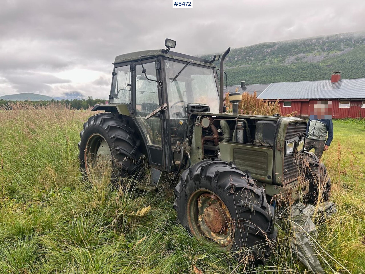 1988 Massey-Ferguson 375 tractor w/ front loader, earthmoving bucket and snow bucket. - Trator: foto 3 1988 Massey-Ferguson 375 tractor w/ front loader, earthmoving bucket and snow bucket. - Trator: foto 3