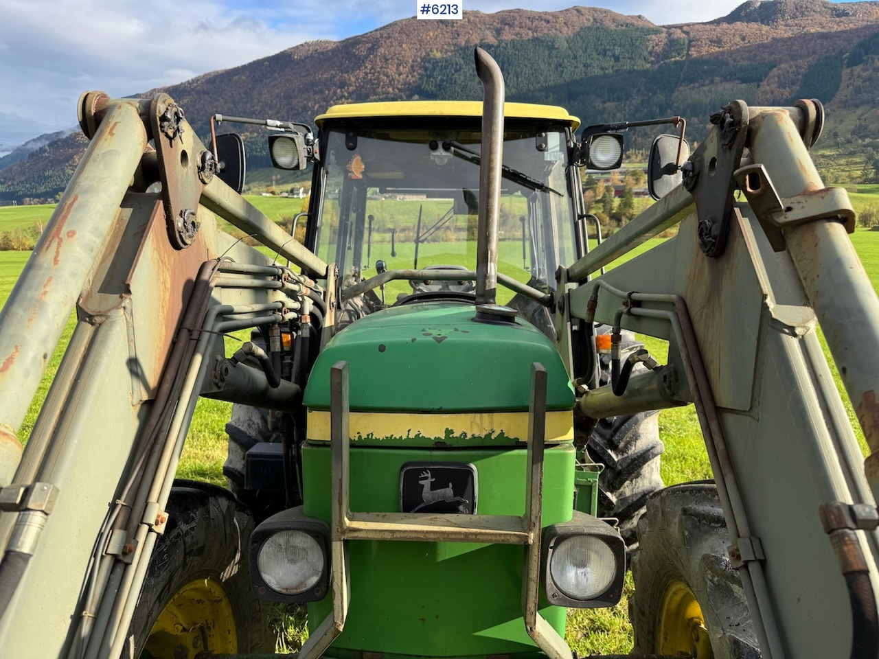 1990 John Deere 2850 Power Synchron w/ front loader. - Trator: foto 5 1990 John Deere 2850 Power Synchron w/ front loader. - Trator: foto 5
