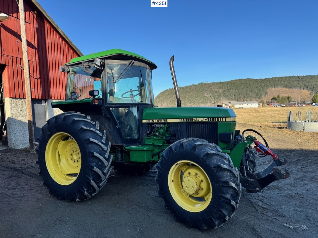 1991 John Deere 2850 4x4 Synchron w/ front hydraulics. - Trator: foto 4 1991 John Deere 2850 4x4 Synchron w/ front hydraulics. - Trator: foto 4