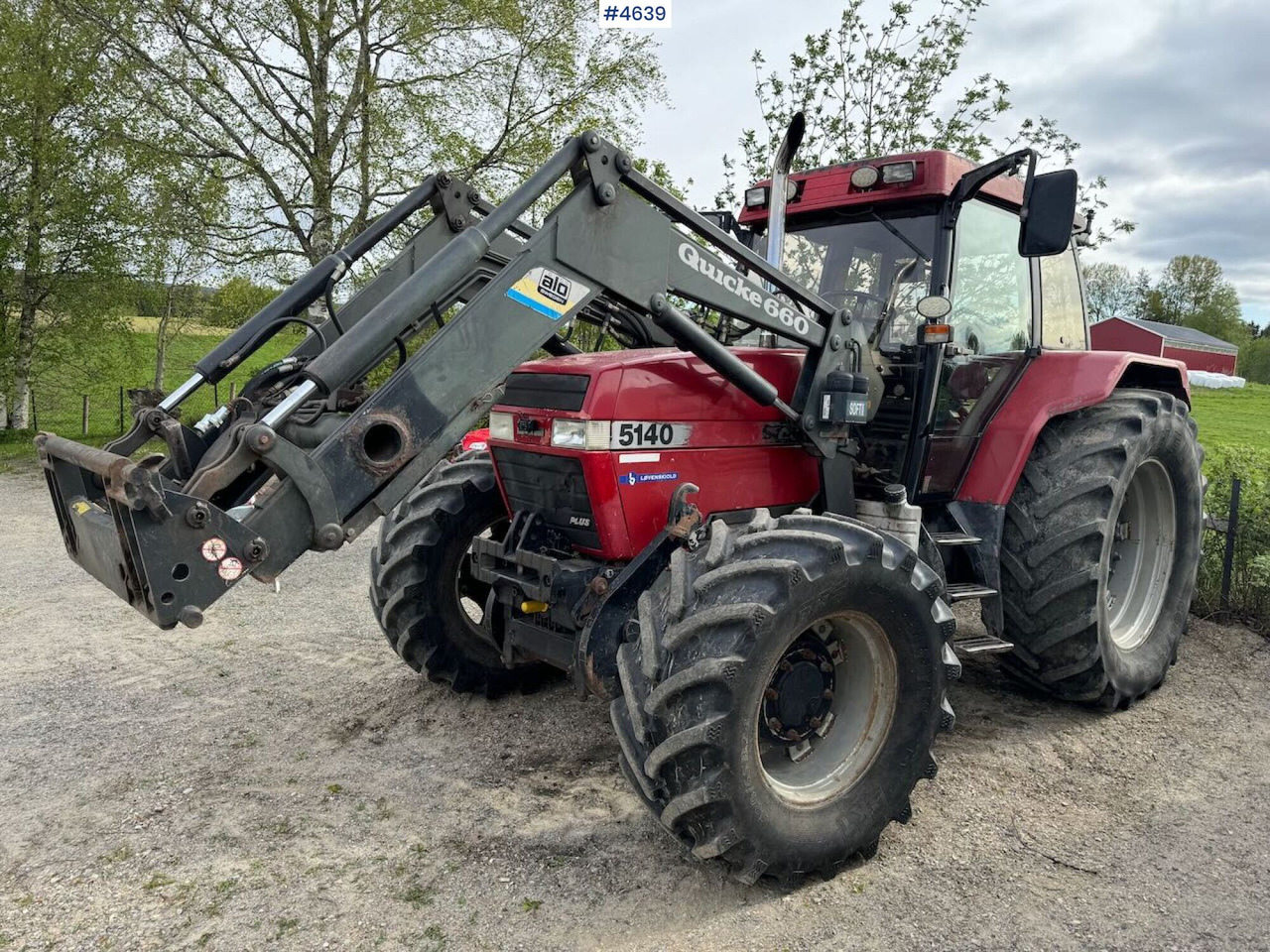 Trator 1996 CASE IH 5140 Maxxum Plus w/ front loader: foto 1