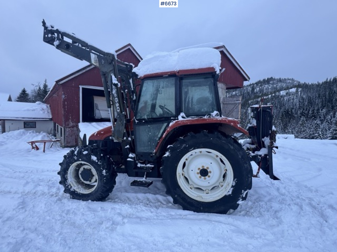 1996 New Holland L75 with front loader and 3rd function - Trator: foto 4 1996 New Holland L75 with front loader and 3rd function - Trator: foto 4