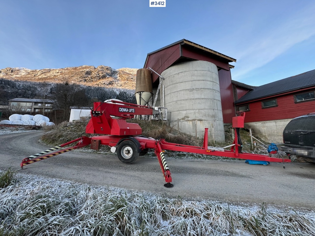Plataforma de elevaçao rebocável 1997 Denka Lift DL 25 with low hours - Certified!: foto 1