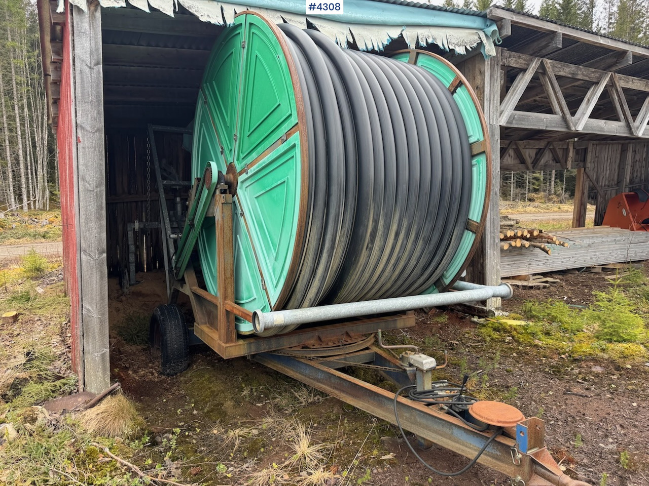 1998 Irtec vanningsvogn med rør og pumpe - Equipamento para irrigação: foto 1 1998 Irtec vanningsvogn med rør og pumpe - Equipamento para irrigação: foto 1
