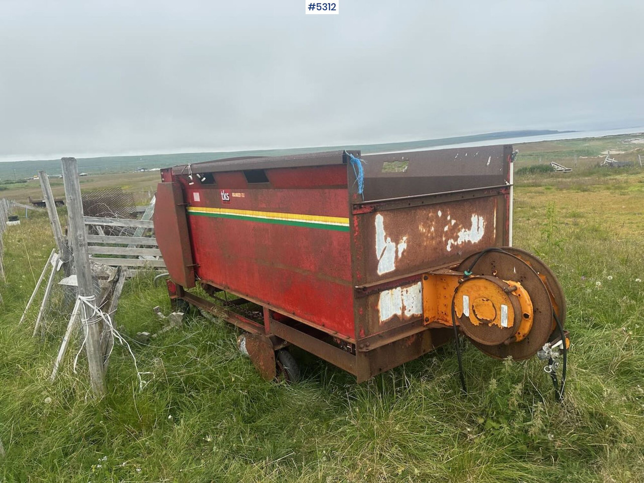 1998 TKS R-150 Silage spreader - Máquina para produção de feno: foto 5 1998 TKS R-150 Silage spreader - Máquina para produção de feno: foto 5