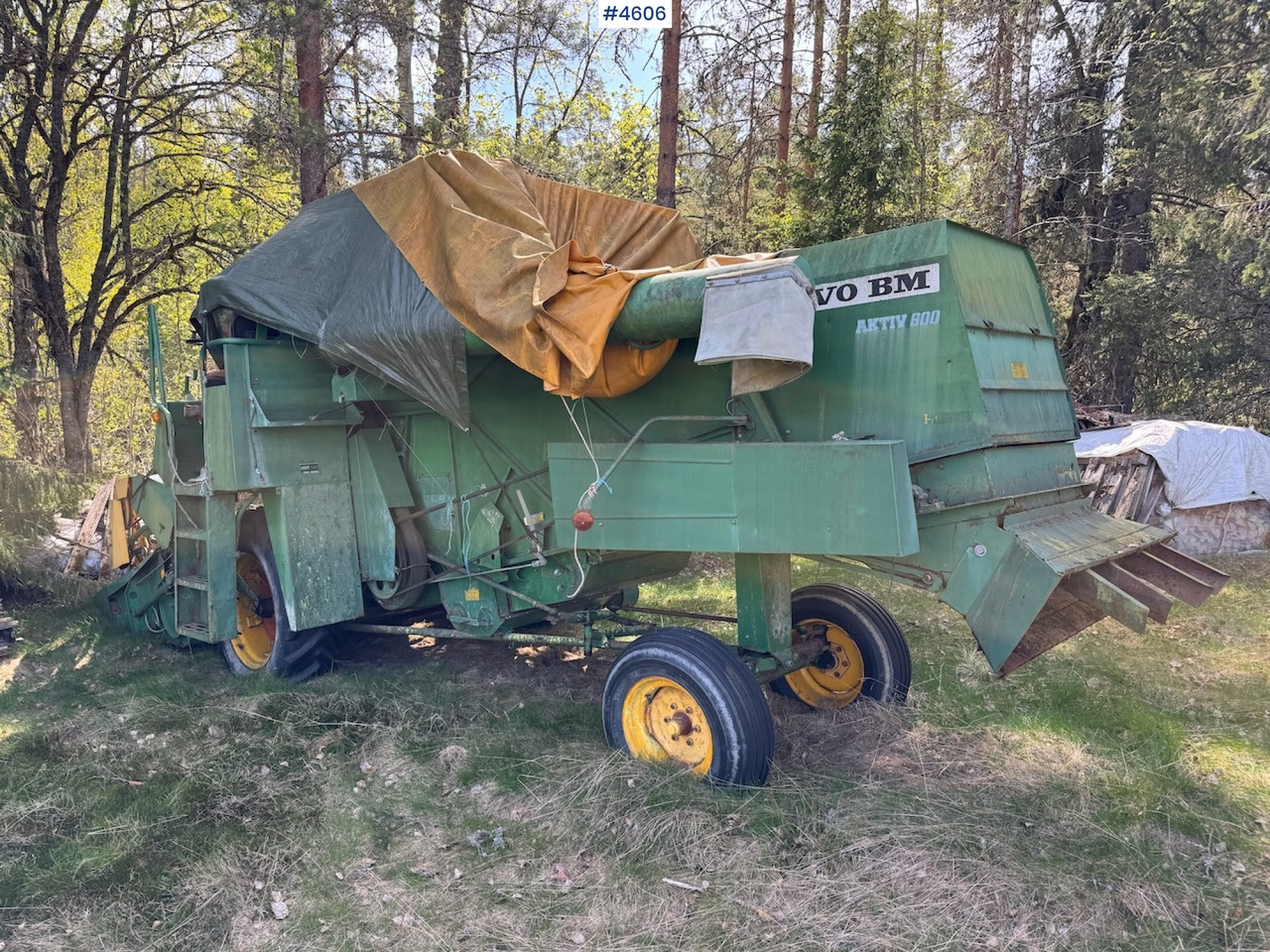 2 Volvo BM Aktiv 800 threshers - Ceifeira debulhadora: foto 5 2 Volvo BM Aktiv 800 threshers - Ceifeira debulhadora: foto 5