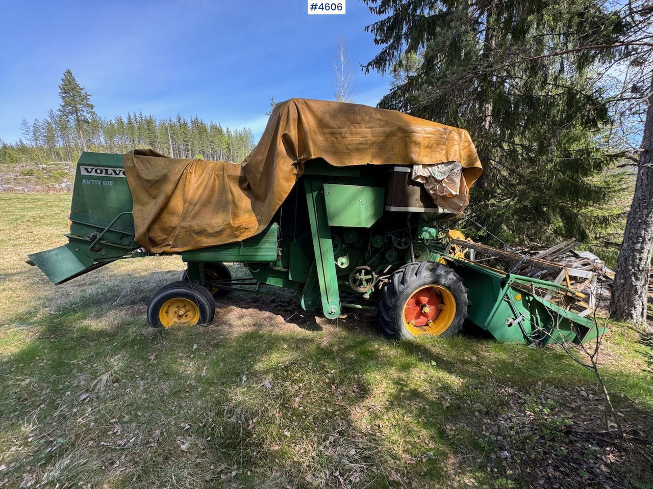 2 Volvo BM Aktiv 800 threshers - Ceifeira debulhadora: foto 2 2 Volvo BM Aktiv 800 threshers - Ceifeira debulhadora: foto 2