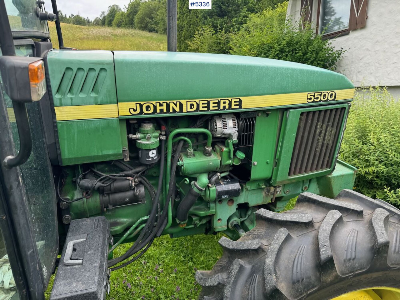 2001 John Deere 5500 - Trator: foto 5 2001 John Deere 5500 - Trator: foto 5