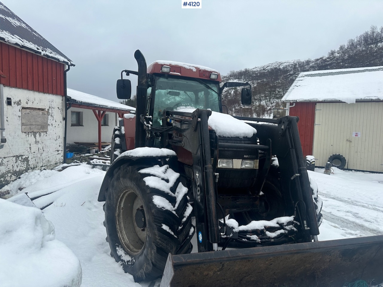 2002 CASE MX 135 MAXXUM 4x4 tractor with front loader. - Trator: foto 5 2002 CASE MX 135 MAXXUM 4x4 tractor with front loader. - Trator: foto 5