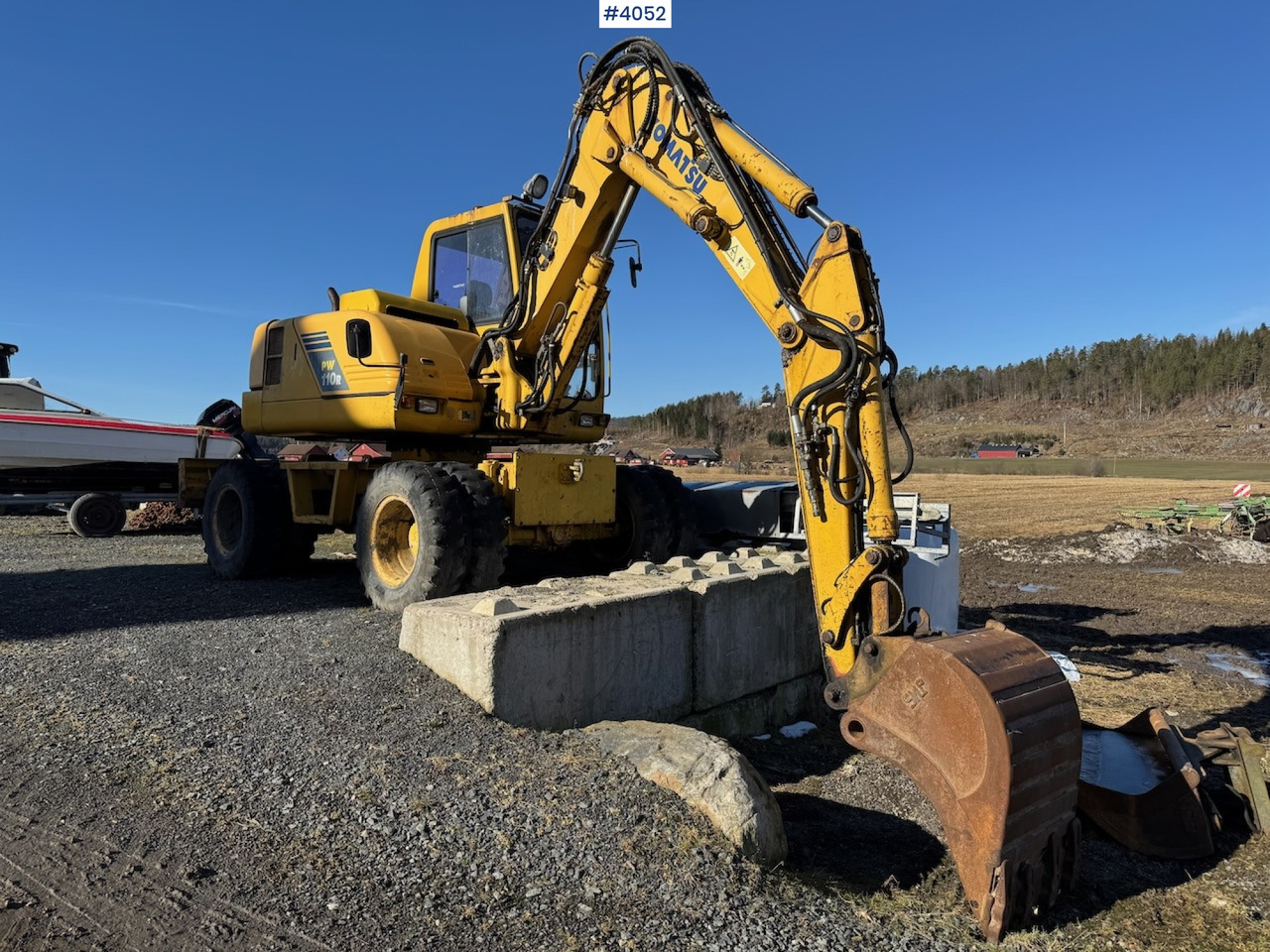 2004 Komatsu PW 110R - Escavadeira: foto 1 2004 Komatsu PW 110R - Escavadeira: foto 1