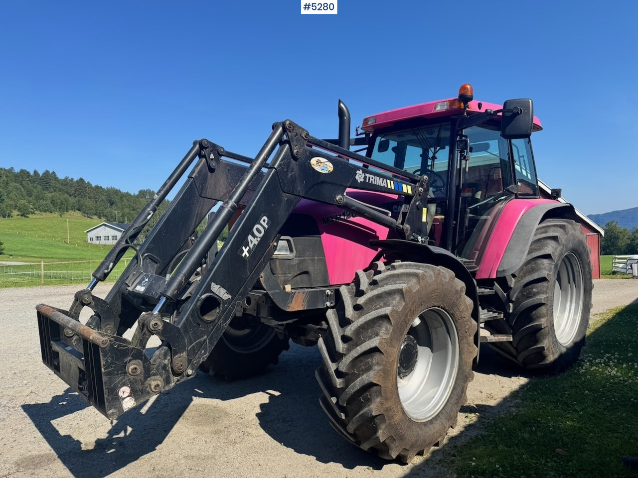 2006 Case MXM120 4x4 with front loader - Trator: foto 1 2006 Case MXM120 4x4 with front loader - Trator: foto 1