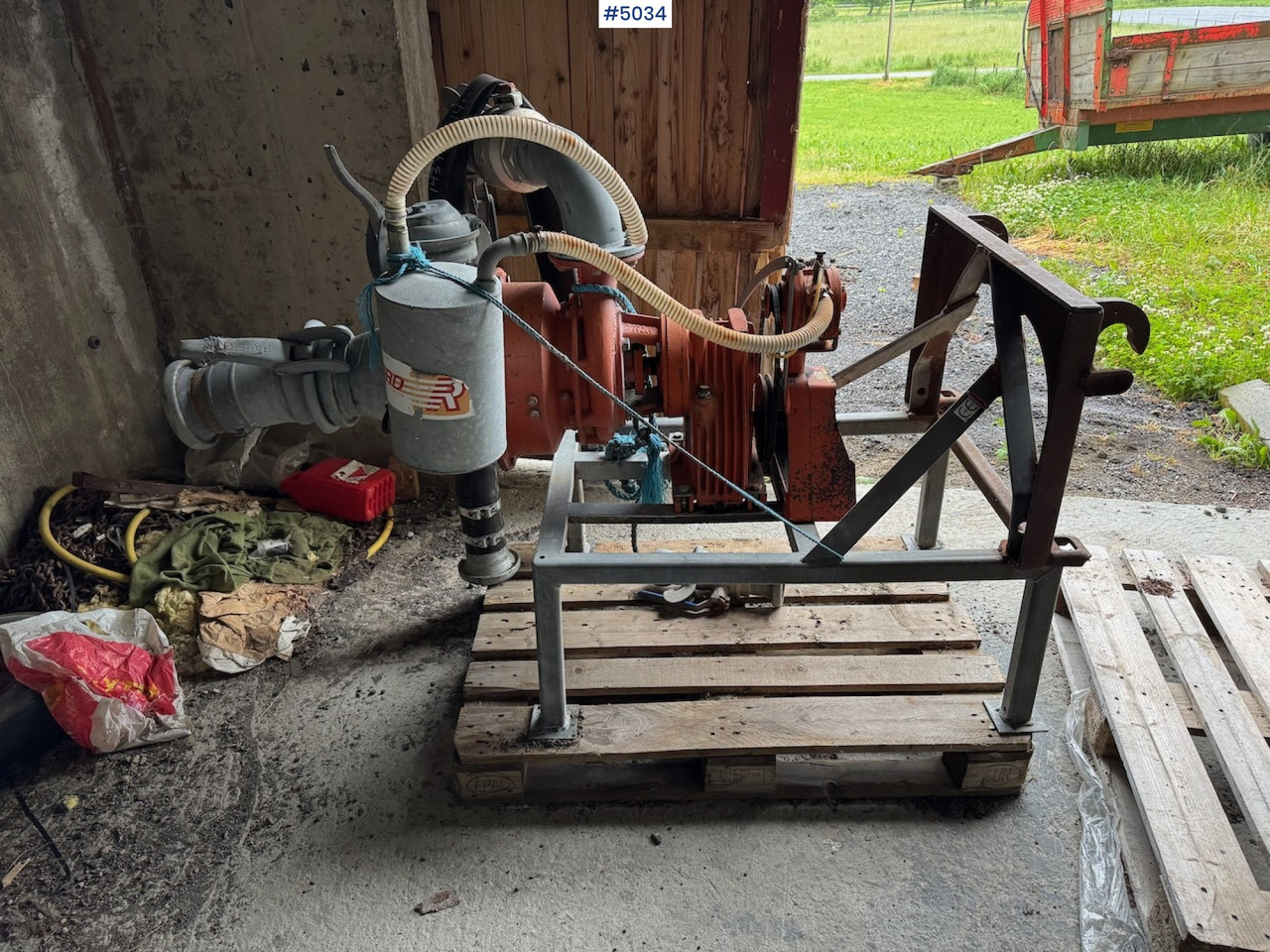 2010 Doda Fertilizer Pump - Equipamento de fertilização: foto 1 2010 Doda Fertilizer Pump - Equipamento de fertilização: foto 1
