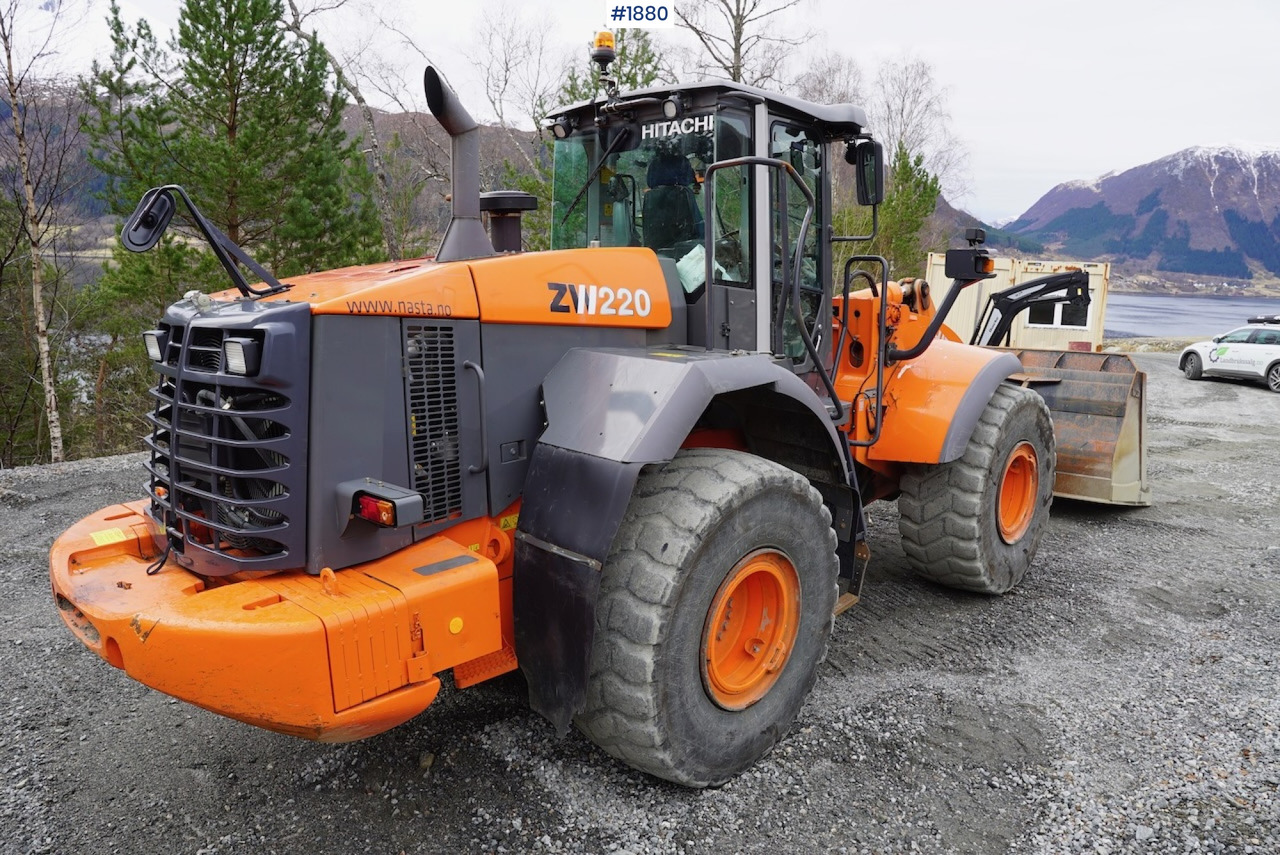 Pá carregadora de rodas 2012 Hitachi ZW220: foto 7