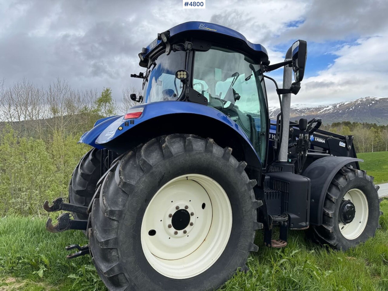 2013 New Holland T7.210 AC Blue Power m/ Frontlaster - Trator: foto 3 2013 New Holland T7.210 AC Blue Power m/ Frontlaster - Trator: foto 3