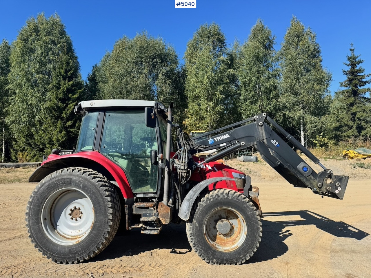 2014 Massey Ferguson 5610 w/ Front Loader and Hydraulics. 1950 hours! - Trator: foto 3 2014 Massey Ferguson 5610 w/ Front Loader and Hydraulics. 1950 hours! - Trator: foto 3