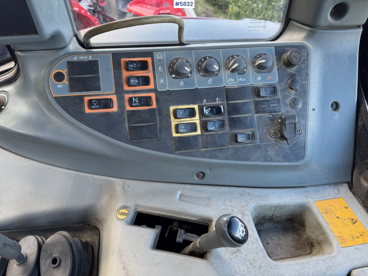 Trator 2014 Valtra T193 H w/ front loader and plow plate.: foto 18