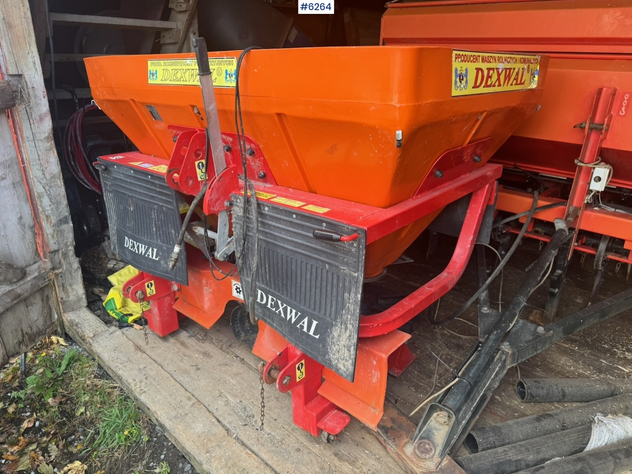 2015 Dexwal Tornado fertilizer spreader - Distribuidor de fertilizantes: foto 1 2015 Dexwal Tornado fertilizer spreader - Distribuidor de fertilizantes: foto 1