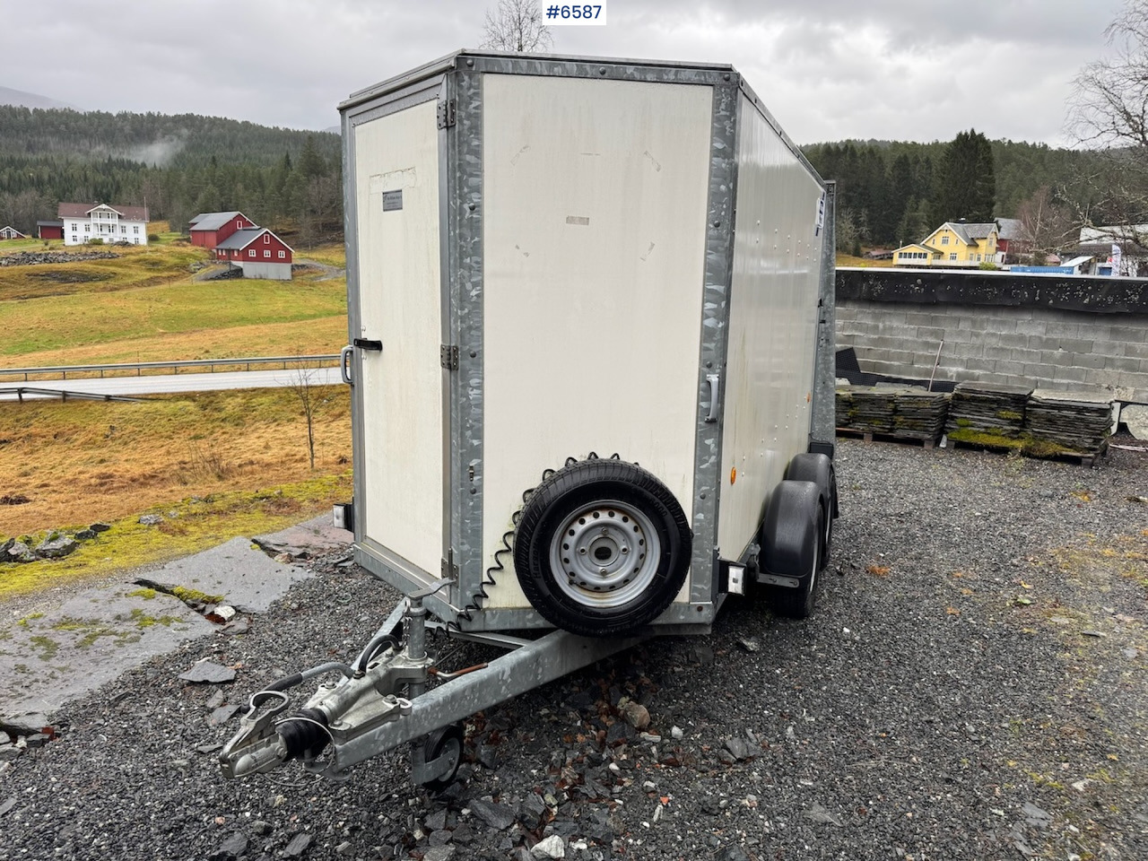 2015 For Williams BV 105G 6 Closet hanger - Reboque para carros: foto 2 2015 For Williams BV 105G 6 Closet hanger - Reboque para carros: foto 2