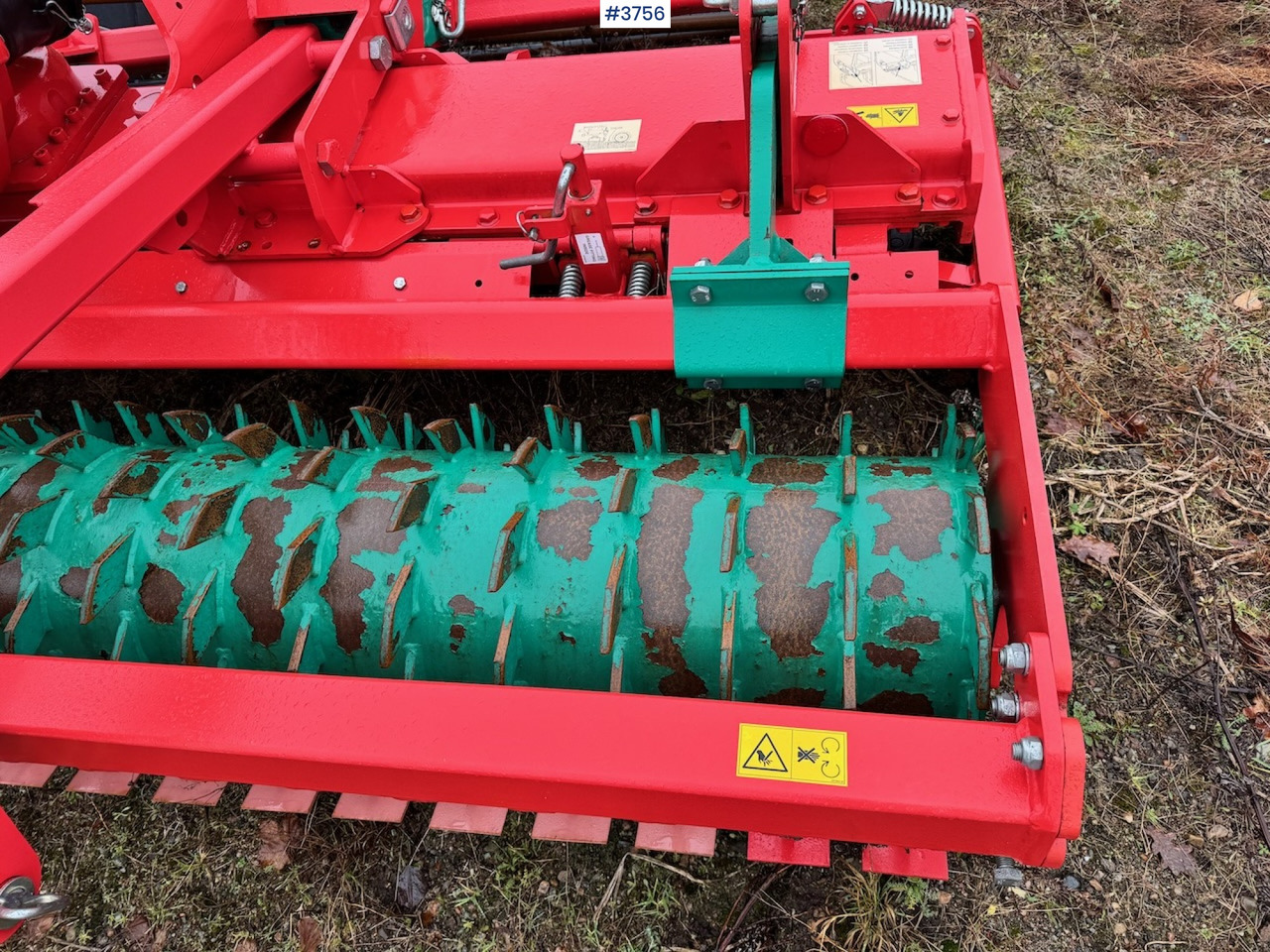 2016 Kverneland NG-S 101 rotary harrow w/ frontkit. - Maquina para lavrar a terra: foto 4 2016 Kverneland NG-S 101 rotary harrow w/ frontkit. - Maquina para lavrar a terra: foto 4