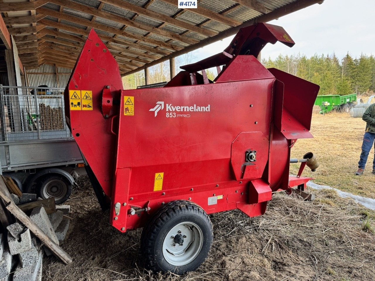 2017 Kverneland 853 Pro Halmblåser - Máquina para produção de feno: foto 1 2017 Kverneland 853 Pro Halmblåser - Máquina para produção de feno: foto 1