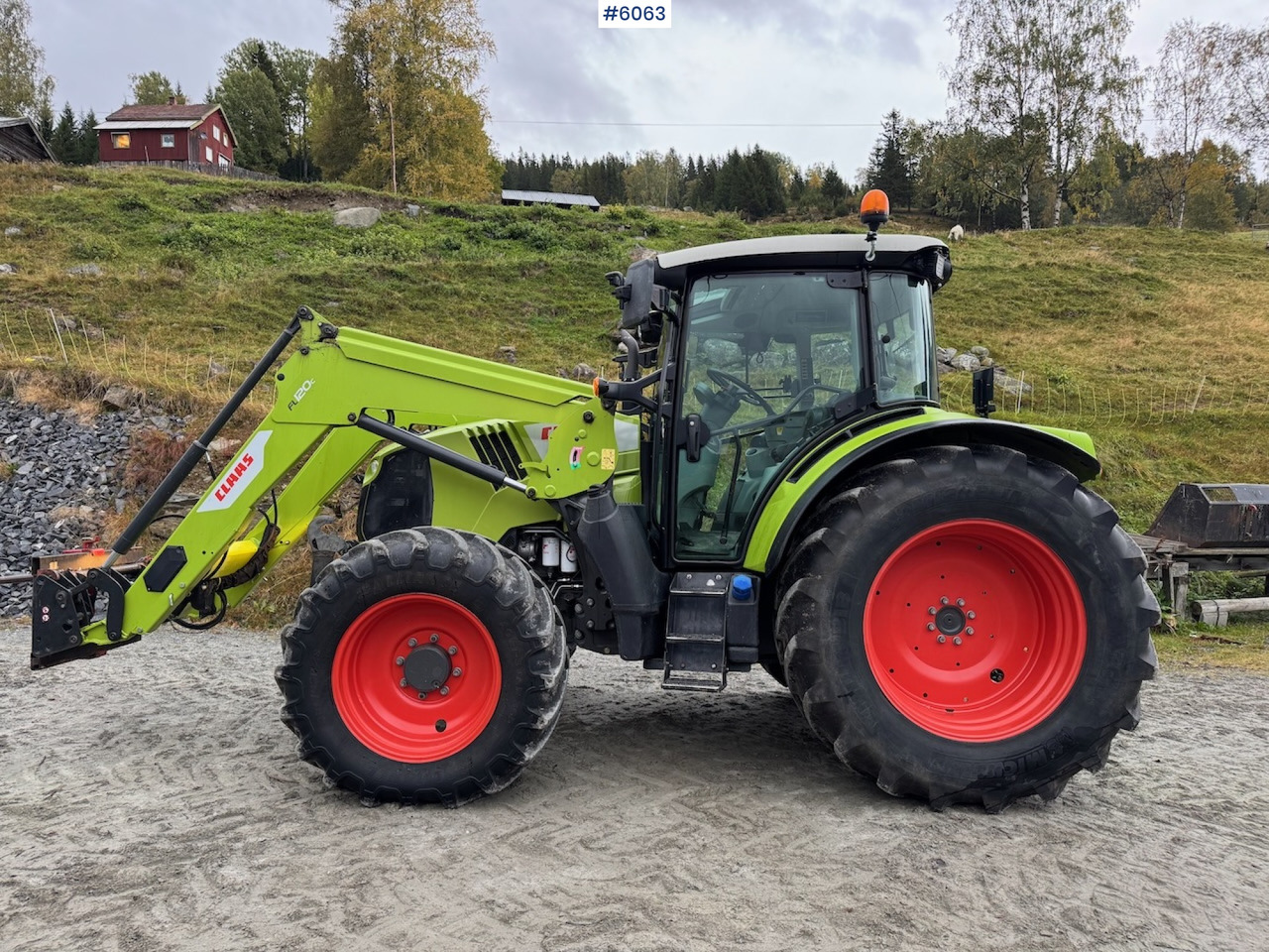 2018 Claas Arion 460 m front loader, front hydraulics and front PTO. - Trator: foto 1 2018 Claas Arion 460 m front loader, front hydraulics and front PTO. - Trator: foto 1
