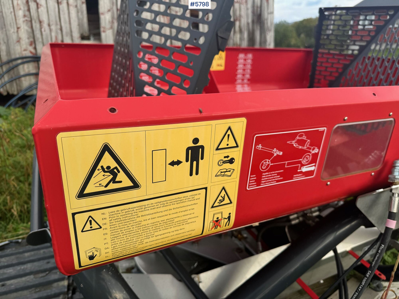 Distribuidor de fertilizantes 2018 Kverneland Manure spreader. Repair project: foto 11 Distribuidor de fertilizantes 2018 Kverneland Manure spreader. Repair project: foto 11