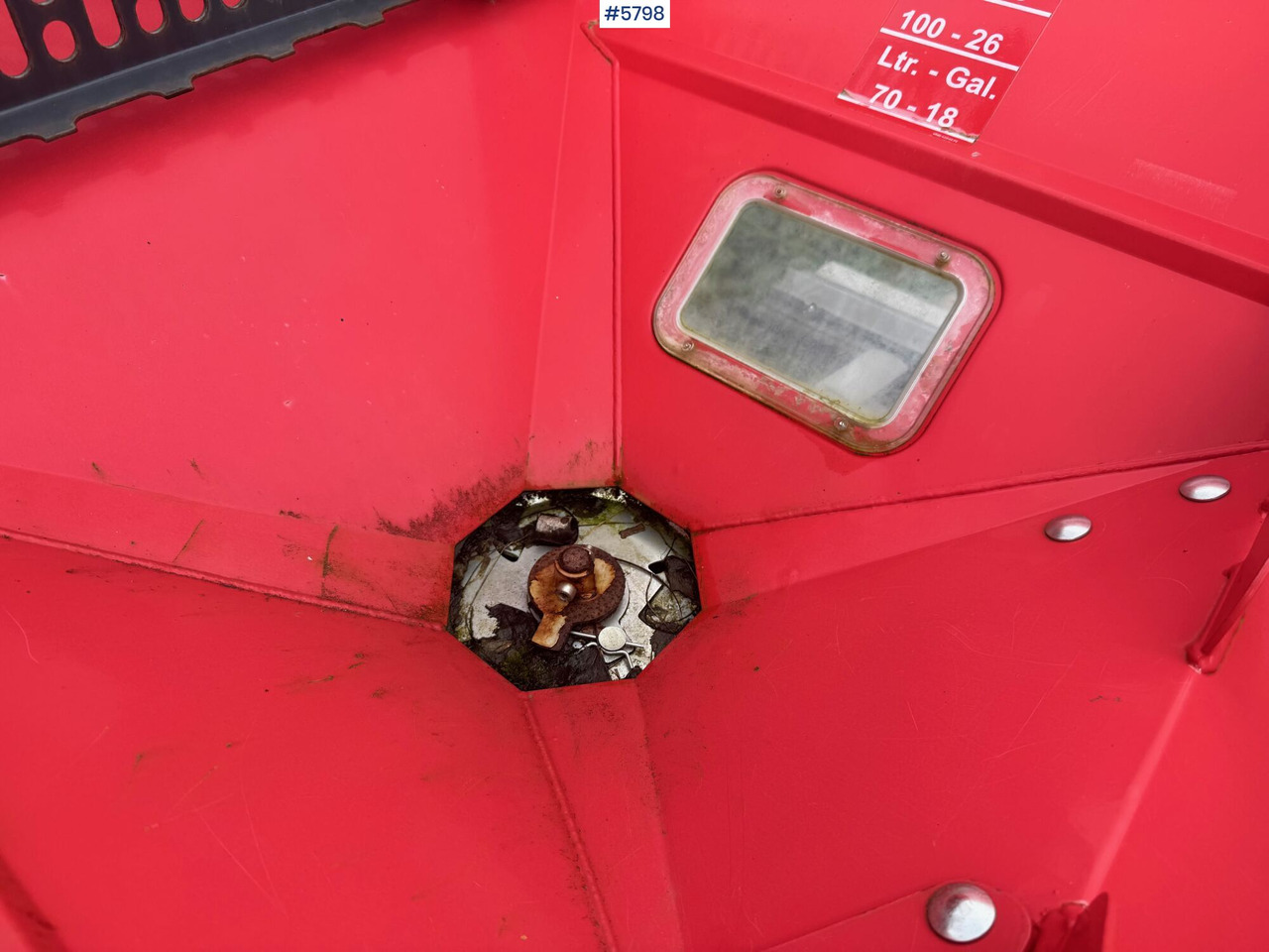 Distribuidor de fertilizantes 2018 Kverneland Manure spreader. Repair project: foto 14 Distribuidor de fertilizantes 2018 Kverneland Manure spreader. Repair project: foto 14