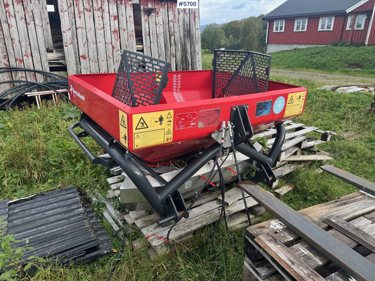 Distribuidor de fertilizantes 2018 Kverneland Manure spreader. Repair project: foto 8 Distribuidor de fertilizantes 2018 Kverneland Manure spreader. Repair project: foto 8