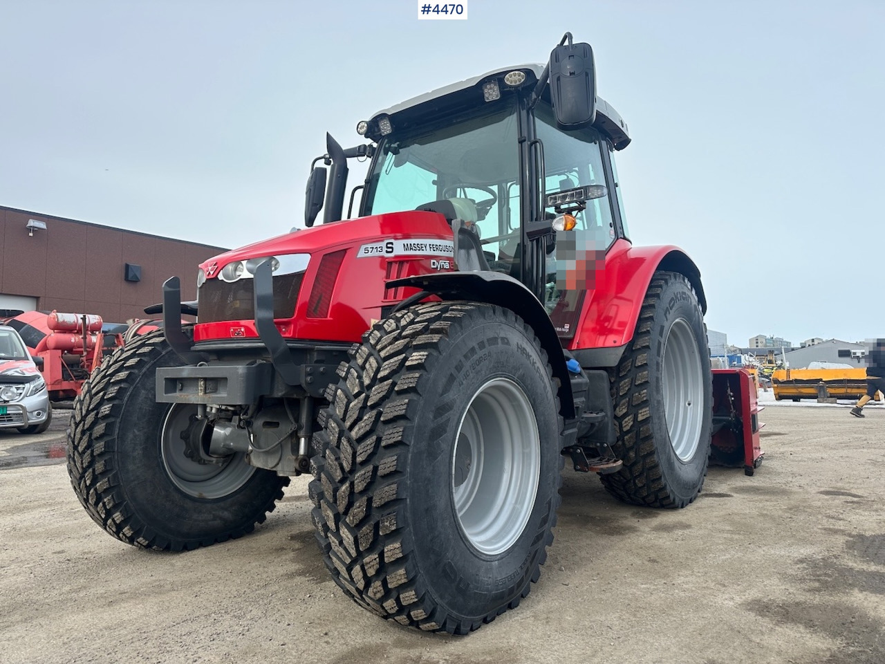 2018 Massey Ferguson MF5713 S w/ 2020 Dalen snow blower - Trator: foto 4 2018 Massey Ferguson MF5713 S w/ 2020 Dalen snow blower - Trator: foto 4