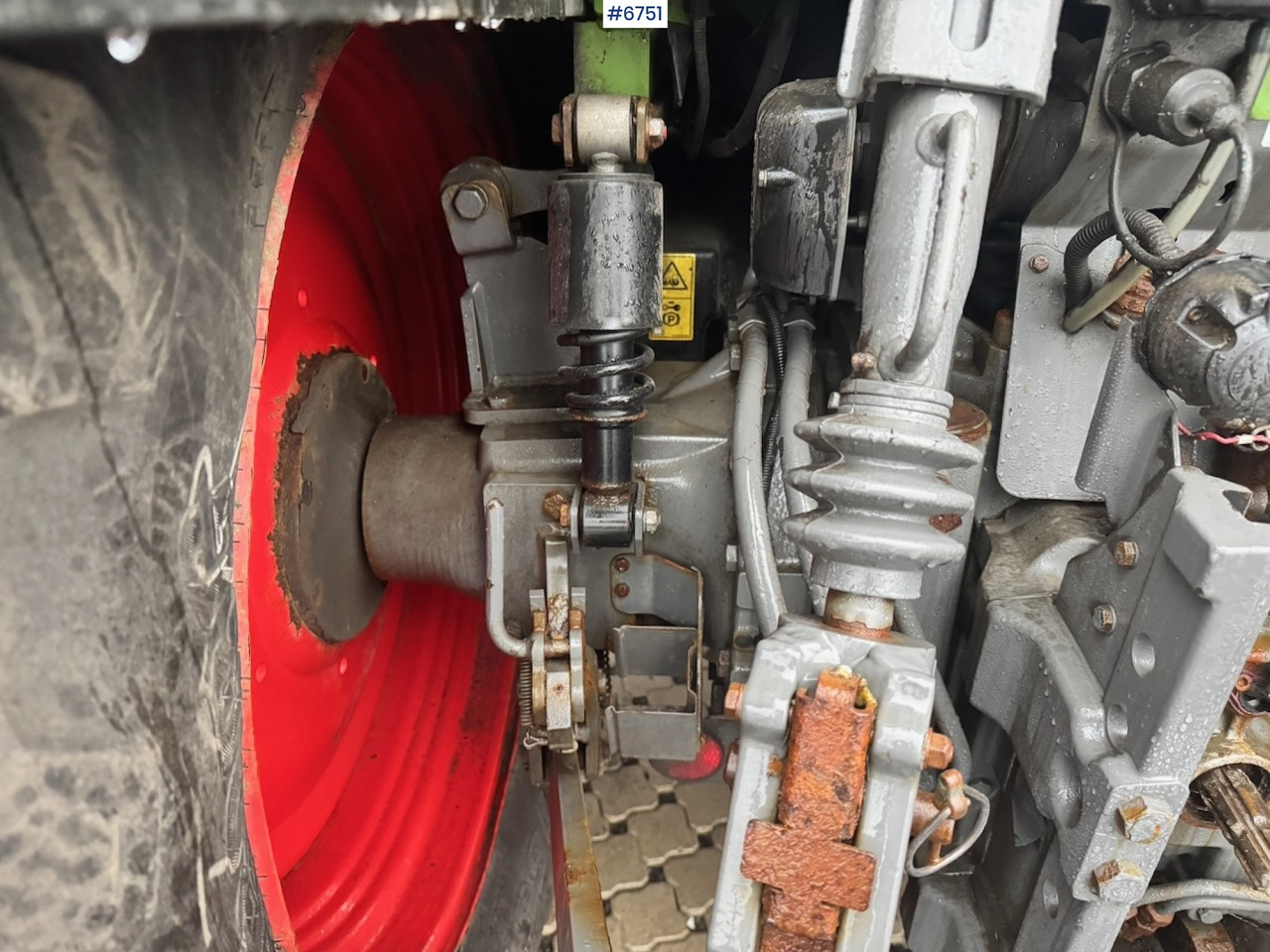 Trator 2019 Fendt 313 Vario w/ Front hydraulics and 2 sets of tires.: foto 11 Trator 2019 Fendt 313 Vario w/ Front hydraulics and 2 sets of tires.: foto 11