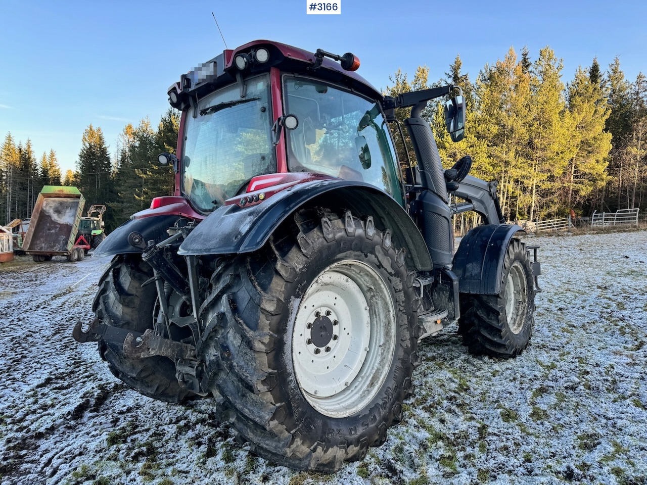 2019 Valtra N174 4x4 With front loader, snowplow blade, and 2 sets of tires. 2770 hours! - Trator: foto 5 2019 Valtra N174 4x4 With front loader, snowplow blade, and 2 sets of tires. 2770 hours! - Trator: foto 5