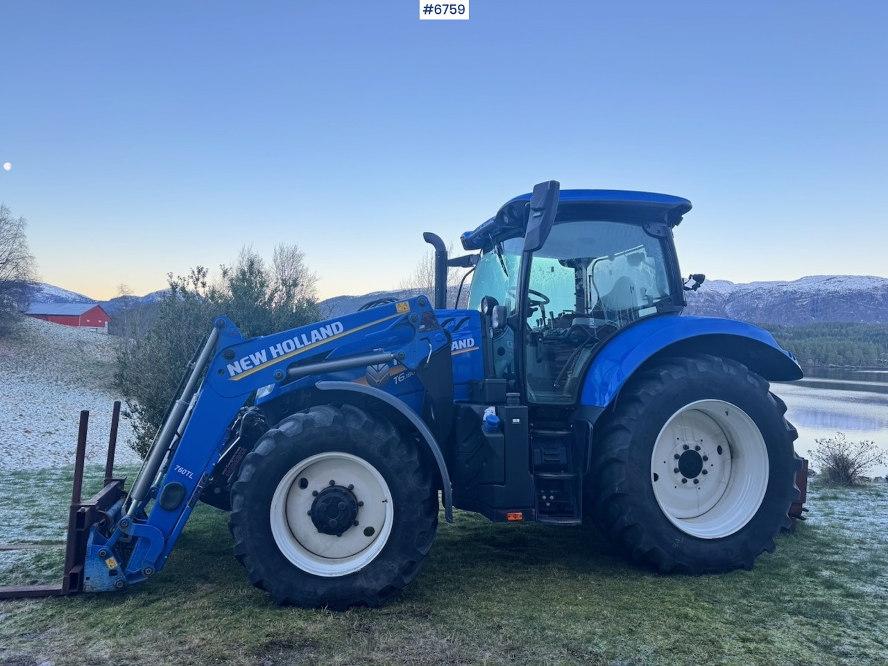 2021 New Holland T6.180 w/ Front loader, 2 sets of tires and Front hydraulics. 2100 hours. - Trator: foto 3 2021 New Holland T6.180 w/ Front loader, 2 sets of tires and Front hydraulics. 2100 hours. - Trator: foto 3