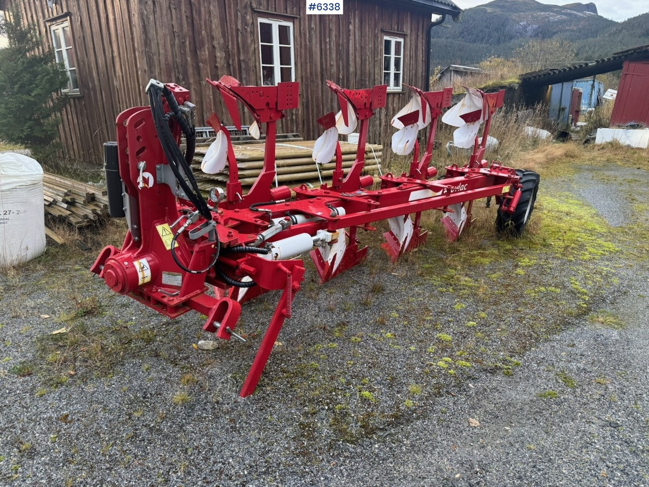 2021 Ovlac 4-furrow reversible plough - Maquina para lavrar a terra: foto 1 2021 Ovlac 4-furrow reversible plough - Maquina para lavrar a terra: foto 1