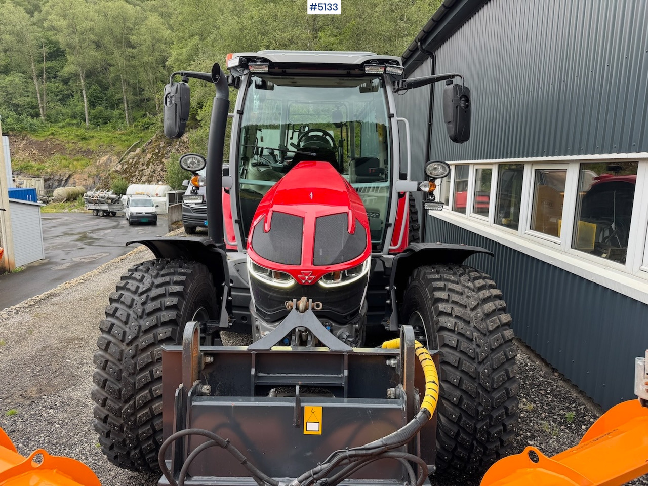 2022 Massey Ferguson 5S.105 w/front hydraulics and plowing rig - Trator: foto 4 2022 Massey Ferguson 5S.105 w/front hydraulics and plowing rig - Trator: foto 4