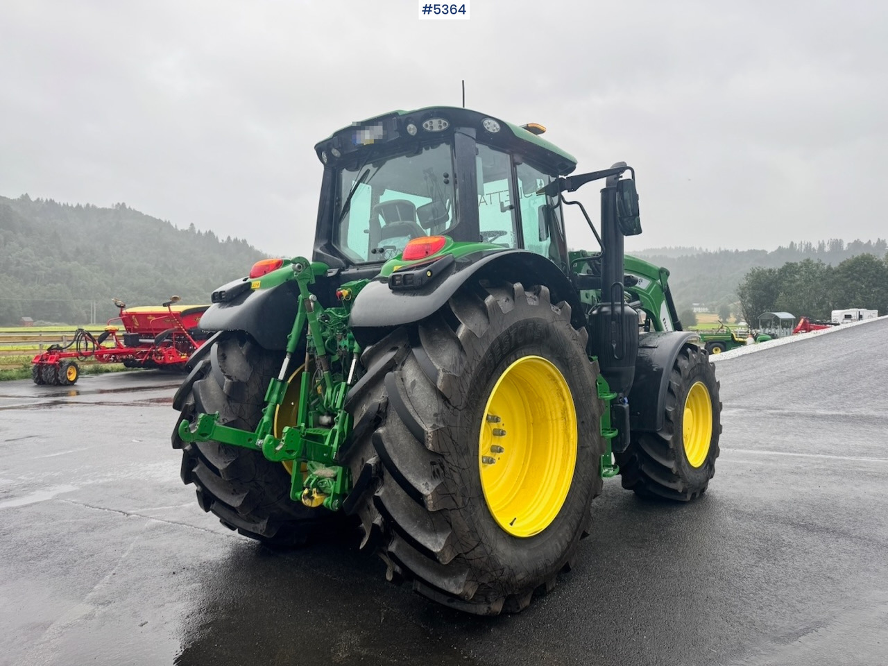 2024 John Deere 6155M w/ Front Loader. 240 hours! - Trator: foto 4 2024 John Deere 6155M w/ Front Loader. 240 hours! - Trator: foto 4