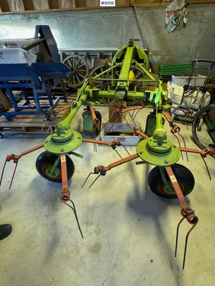 Claas WAS 360 Spreader disc - Máquina para produção de feno: foto 3 Claas WAS 360 Spreader disc - Máquina para produção de feno: foto 3