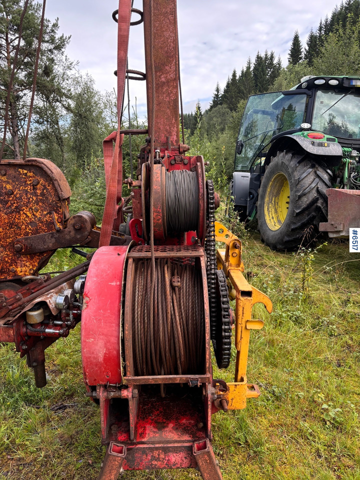 1986 Igland three-point mounted cable car winch - Equipamento florestal: foto 2 1986 Igland three-point mounted cable car winch - Equipamento florestal: foto 2